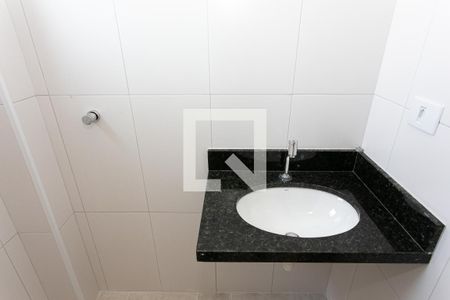 Casa à venda com 106m², 3 quartos e 2 vagas Casa à venda com 106m², 3 quartos e 2 vagasBanheiro da Suíte