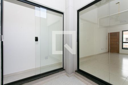 Casa à venda com 106m², 3 quartos e 2 vagas Casa à venda com 106m², 3 quartos e 2 vagasJardim de Inverno