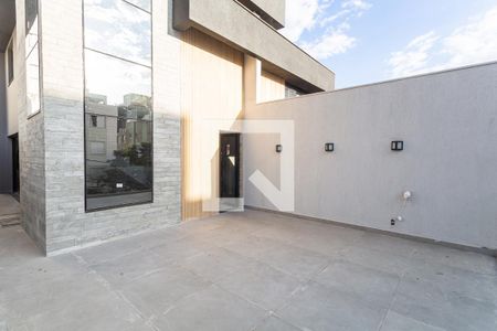 Casa à venda com 225m², 3 quartos e 4 vagasVaranda no 1° Pavimento