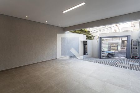 Casa à venda com 225m², 3 quartos e 4 vagasGaragem/Entrada