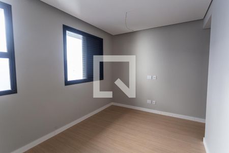 Casa à venda com 225m², 3 quartos e 4 vagasSuíte no 2° Pavimento