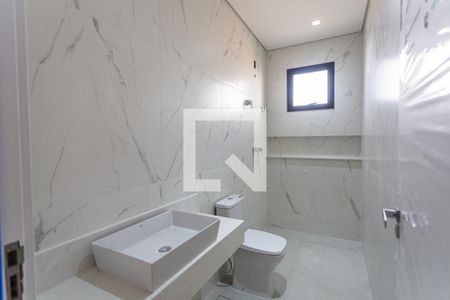 Casa à venda com 225m², 3 quartos e 4 vagasBanheiro da Suíte no 2° Pavimento