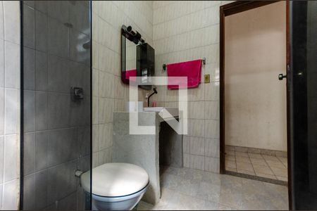 Casa à venda com 200m², 3 quartos e 2 vagasBanheiro 2