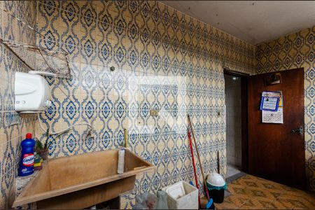 Casa à venda com 200m², 3 quartos e 2 vagasÁrea de serviço