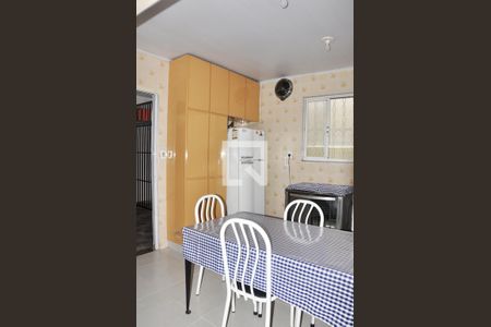 Casa à venda com 181m², 4 quartos e 2 vagasCasa 01 - Cozinha