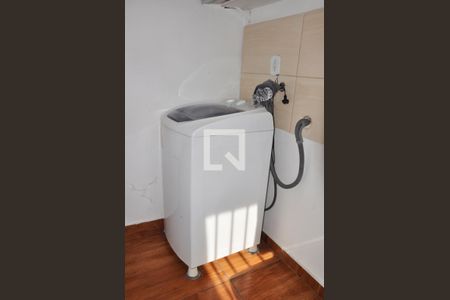 Casa à venda com 181m², 4 quartos e 2 vagasCasa 02 - Área de Serviço