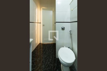 Apartamento à venda com 120m², 3 quartos e sem vagaDetalhe do banheiro social