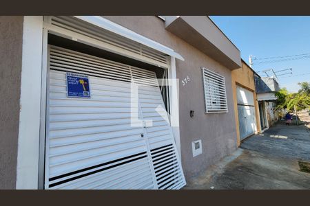 Casa para alugar com 50m², 1 quarto e 1 vagaFachada