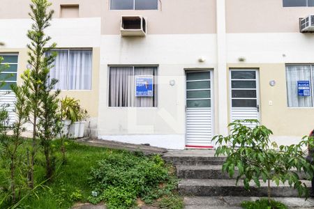 Casa de condomínio para alugar com 50m², 2 quartos e 1 vaga Casa de condomínio para alugar com 50m², 2 quartos e 1 vagaFachada