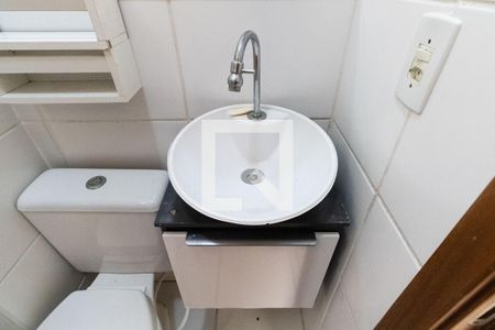 Casa de condomínio para alugar com 50m², 2 quartos e 1 vaga Casa de condomínio para alugar com 50m², 2 quartos e 1 vagaBanheiro 2° andar