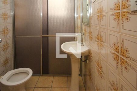 Casa à venda com 200m², 3 quartos e 4 vagasBanheiro casa 02