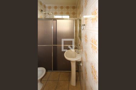 Casa à venda com 200m², 3 quartos e 4 vagasBanheiro casa 02