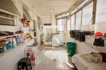 Apartamento à venda com 177m², 3 quartos e 1 vagaÁrea de Serviço