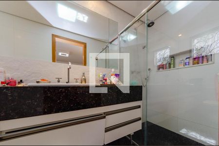 Casa à venda com 400m², 4 quartos e 3 vagasBanheiro suíte 2