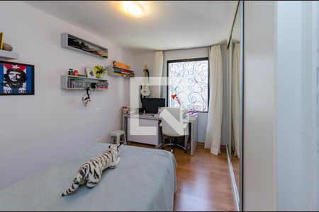 Casa à venda com 400m², 4 quartos e 3 vagasSuíte 1