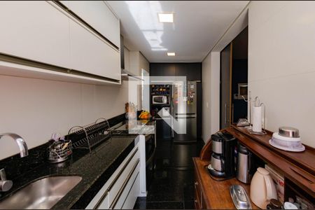 Casa à venda com 400m², 4 quartos e 3 vagasCozinha