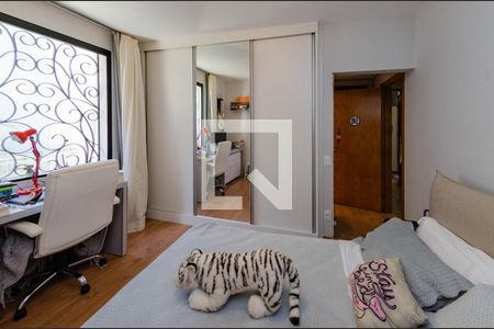 Casa à venda com 400m², 4 quartos e 3 vagasSuíte 1