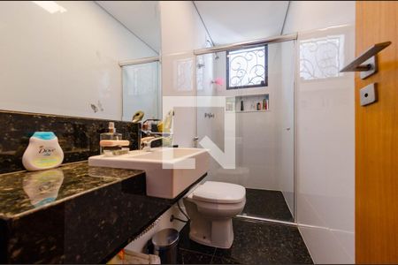 Casa à venda com 400m², 4 quartos e 3 vagasBanheiro suíte 3