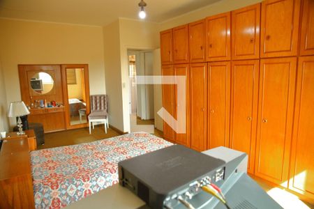 Casa à venda com 250m², 4 quartos e 3 vagasQuarto 2