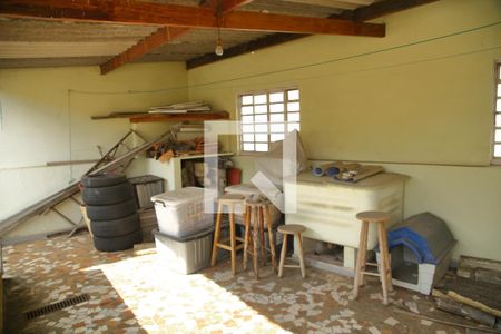 Casa à venda com 250m², 4 quartos e 3 vagasÁrea de convivência/Serviço ( sobre edícula)