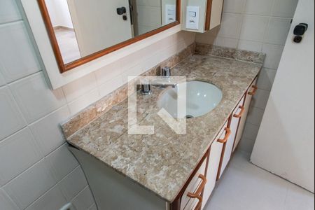 Apartamento para alugar com 104m², 3 quartos e 1 vagaBanheiro da suíte