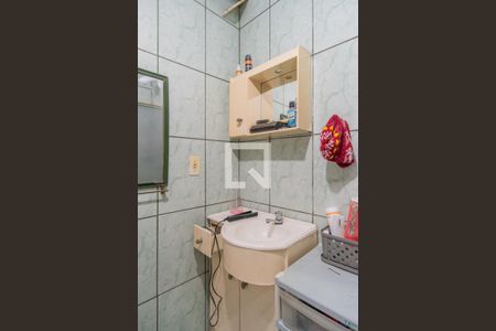 Casa à venda com 174m², 4 quartos e 2 vagasBanheiro 3