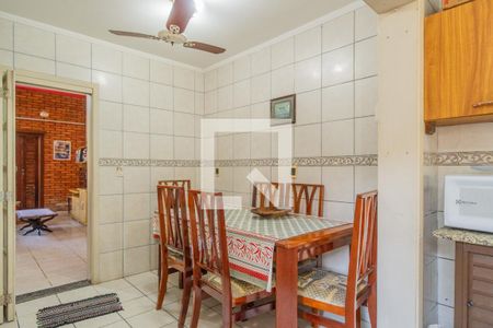 Casa à venda com 174m², 4 quartos e 2 vagasCozinha