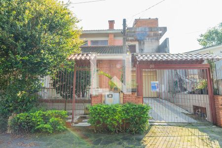 Casa à venda com 174m², 4 quartos e 2 vagasFachada