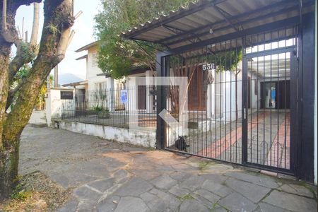 Casa à venda com 170m², 3 quartos e 5 vagasFachada