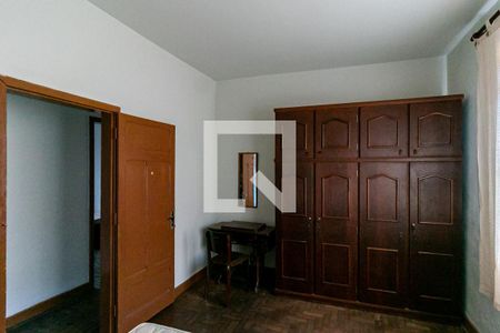 Quarto  de casa para alugar com 3 quartos, 232m² em Vila Amaral, Belo Horizonte