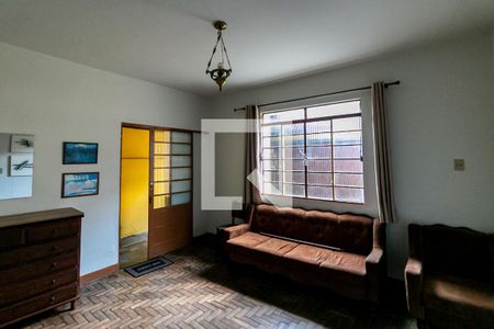 Sala  de casa para alugar com 3 quartos, 232m² em Vila Amaral, Belo Horizonte