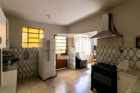 Banheiro de casa para alugar com 3 quartos, 232m² em Vila Amaral, Belo Horizonte