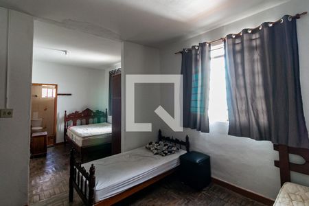 Casa para alugar com 232m², 3 quartos e 4 vagas Casa para alugar com 232m², 3 quartos e 4 vagasQuarto