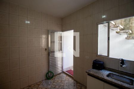 Casa para alugar com 80m², 2 quartos e sem vagaCozinha