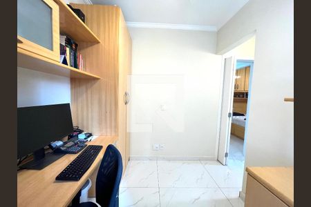 Apartamento à venda com 77m², 3 quartos e 2 vagas Apartamento à venda com 77m², 3 quartos e 2 vagasQuarto 2