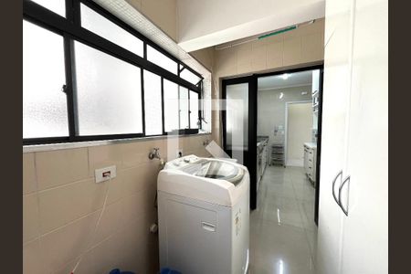 Apartamento à venda com 77m², 3 quartos e 2 vagas Apartamento à venda com 77m², 3 quartos e 2 vagasÁrea de Serviço