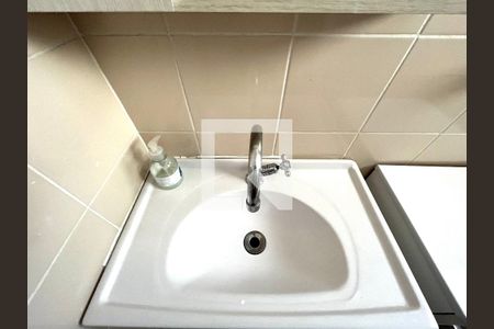 Apartamento à venda com 77m², 3 quartos e 2 vagas Apartamento à venda com 77m², 3 quartos e 2 vagasBanheiro de serviço