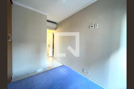 Apartamento à venda com 77m², 3 quartos e 2 vagas Apartamento à venda com 77m², 3 quartos e 2 vagasSuite