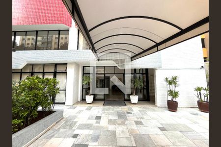 Apartamento à venda com 77m², 3 quartos e 2 vagas Apartamento à venda com 77m², 3 quartos e 2 vagasEntrada