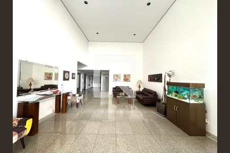 Apartamento à venda com 77m², 3 quartos e 2 vagas Apartamento à venda com 77m², 3 quartos e 2 vagasHall social