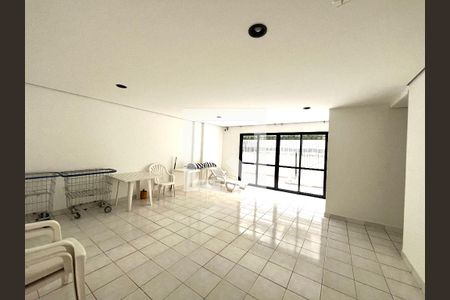 Apartamento à venda com 77m², 3 quartos e 2 vagas Apartamento à venda com 77m², 3 quartos e 2 vagasÁrea comum - Sauna