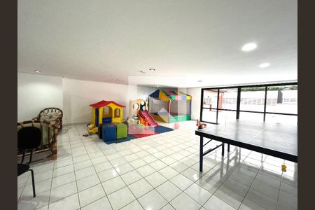 Apartamento à venda com 77m², 3 quartos e 2 vagas Apartamento à venda com 77m², 3 quartos e 2 vagasÁrea comum - Brinquedoteca
