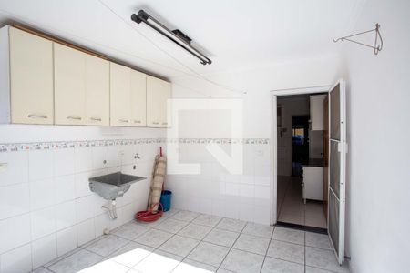 Casa à venda com 130m², 3 quartos e 2 vagasÁrea de Serviço