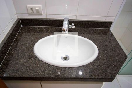 Casa à venda com 130m², 3 quartos e 2 vagasBanheiro da Suíte