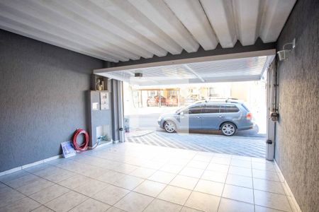 Casa à venda com 130m², 3 quartos e 2 vagasGaragem