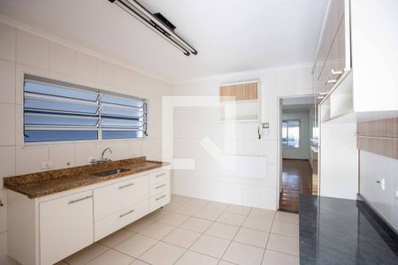 Casa à venda com 130m², 3 quartos e 2 vagasCozinha
