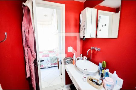 Apartamento à venda com 63m², 2 quartos e 1 vaga Apartamento à venda com 63m², 2 quartos e 1 vagaBanheiro da Suíte