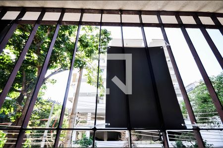 Apartamento à venda com 63m², 2 quartos e 1 vaga Apartamento à venda com 63m², 2 quartos e 1 vagaFachada