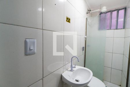 Banheiro de casa para alugar com 1 quarto, 80m² em Vila do Encontro, São Paulo