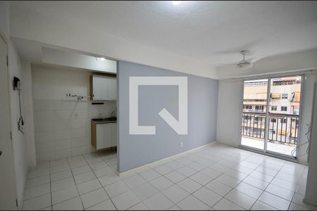 Apartamento para alugar com 75m², 3 quartos e 1 vaga Apartamento para alugar com 75m², 3 quartos e 1 vagaSala